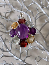 Load image into Gallery viewer, Mixed gemstones flower shaped Pendant

