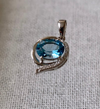Load image into Gallery viewer, Blue Topaz Pendant
