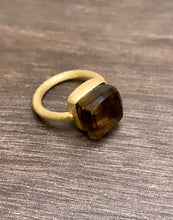 Load image into Gallery viewer, Smoky Quartz Ring
