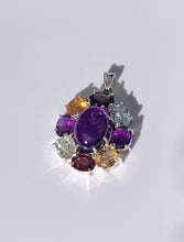 Load image into Gallery viewer, Mixed gemstones flower shaped Pendant

